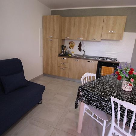 Apartamento Chiaro Di Luna Santa Domenica Talao Habitación foto