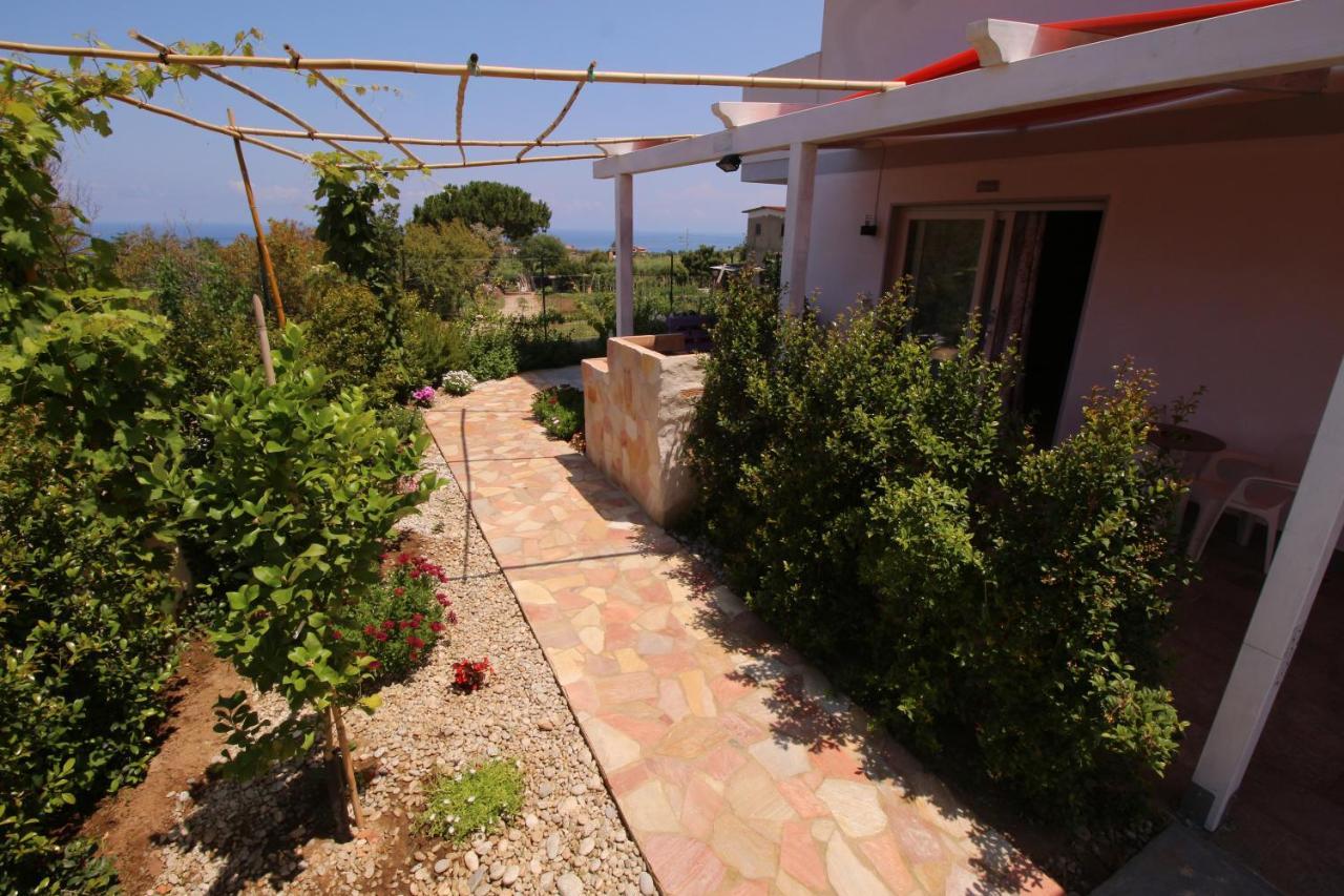 Apartamento Chiaro Di Luna Santa Domenica Talao Exterior foto