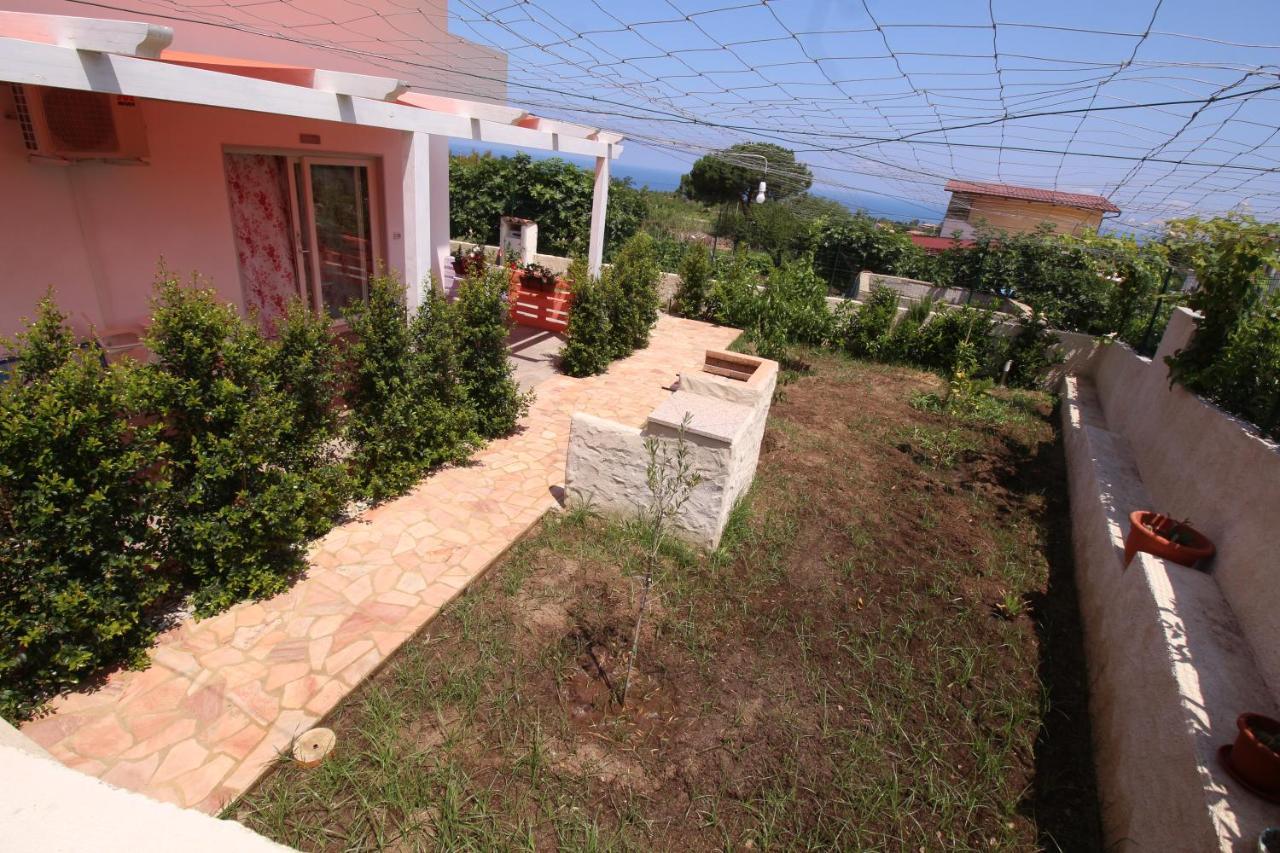 Apartamento Chiaro Di Luna Santa Domenica Talao Exterior foto