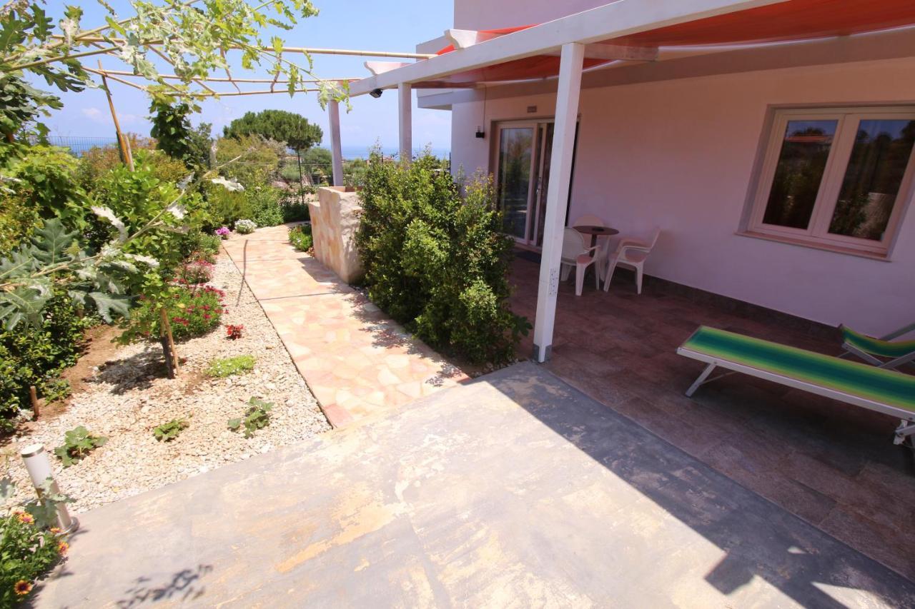 Apartamento Chiaro Di Luna Santa Domenica Talao Exterior foto