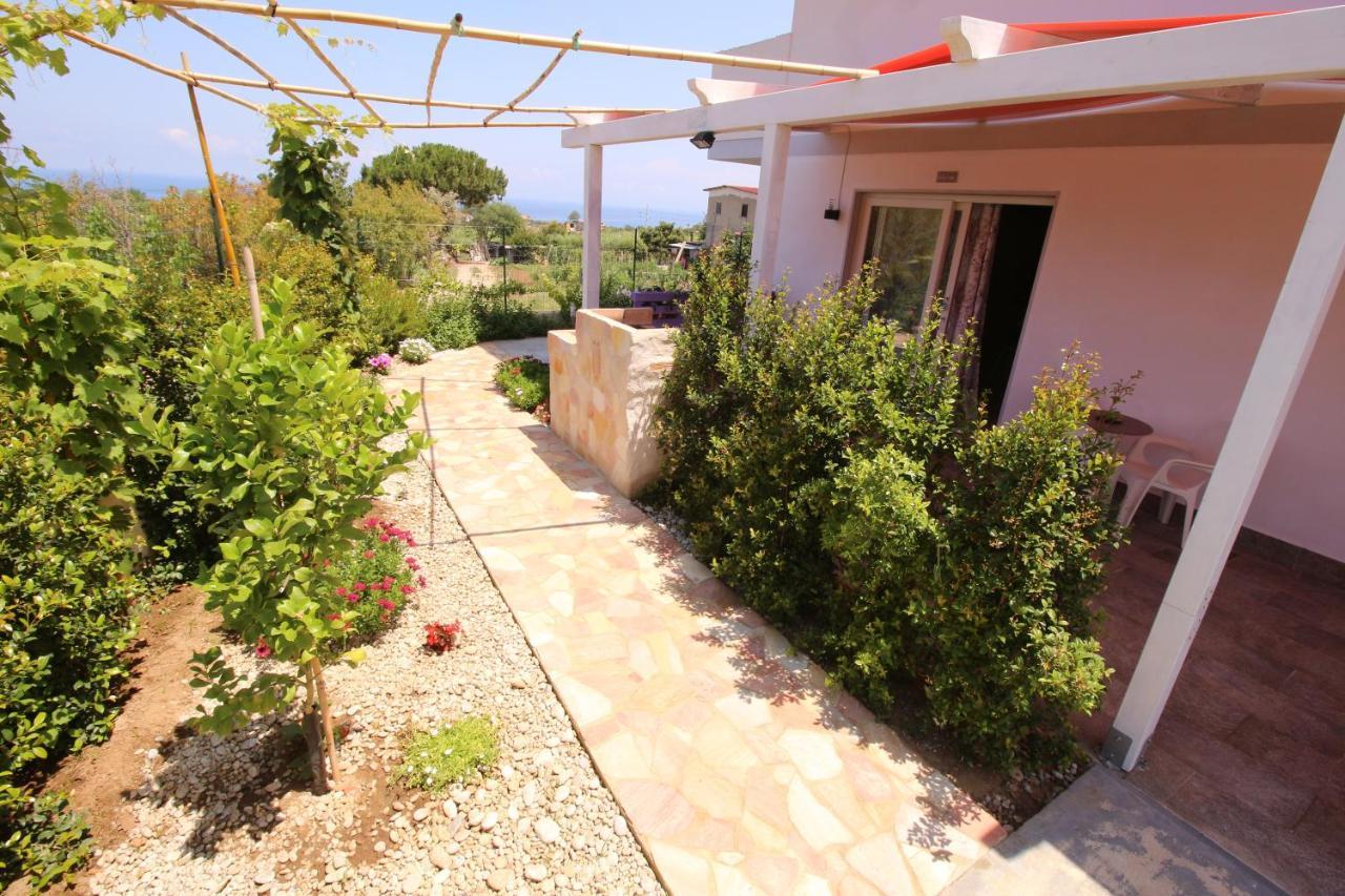 Apartamento Chiaro Di Luna Santa Domenica Talao Exterior foto