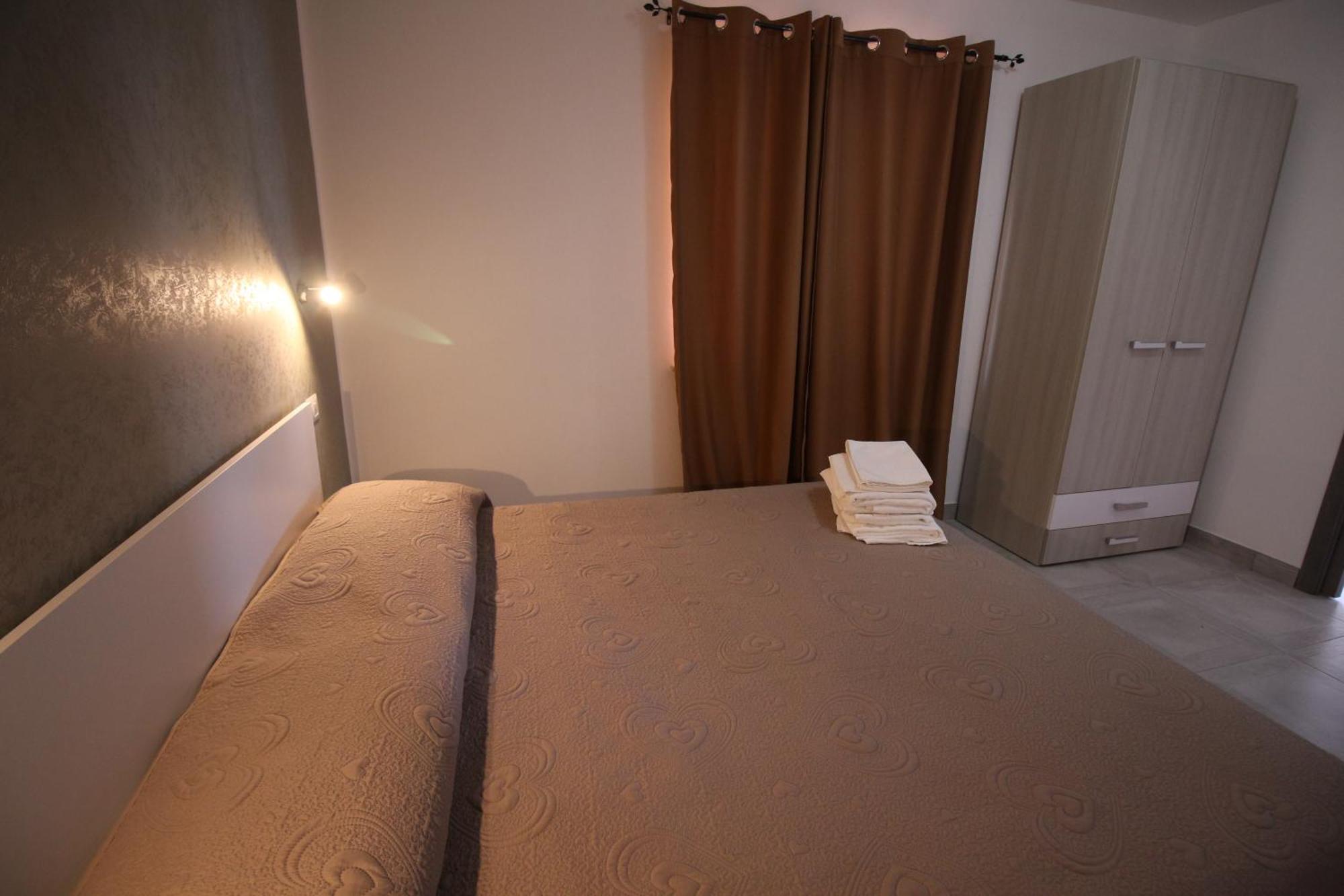 Apartamento Chiaro Di Luna Santa Domenica Talao Habitación foto